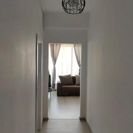 Sea View Sega 5 Apartament *